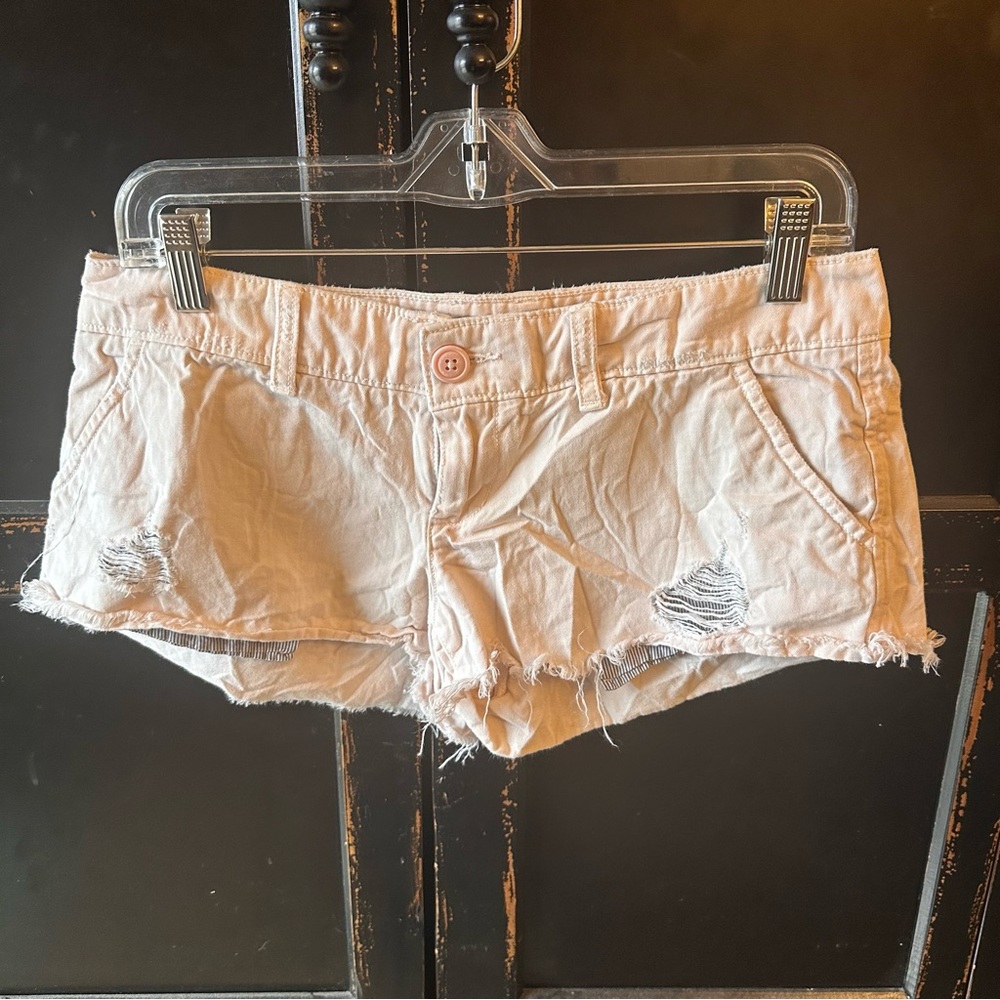 American Eagle Outfitters Baby Pink Distressed Shorts 2